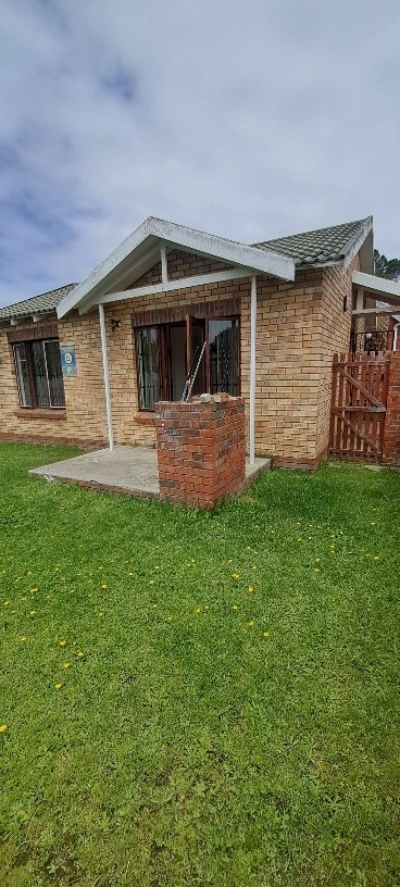 To Let 2 Bedroom Property for Rent in Greenshields Park Eastern Cape